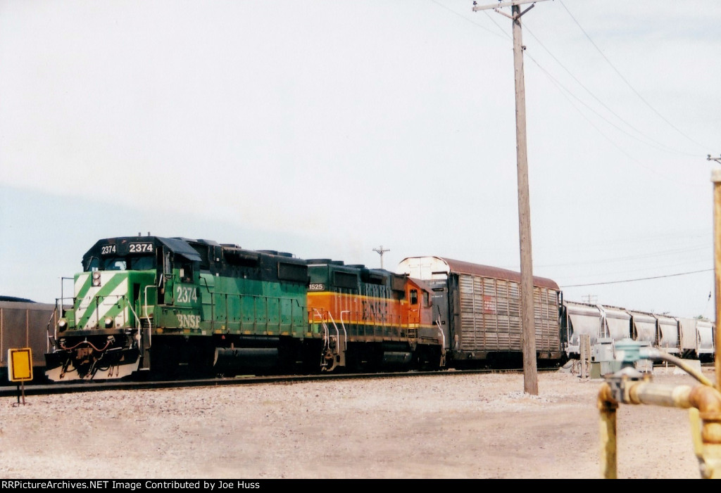 BNSF 2374 East